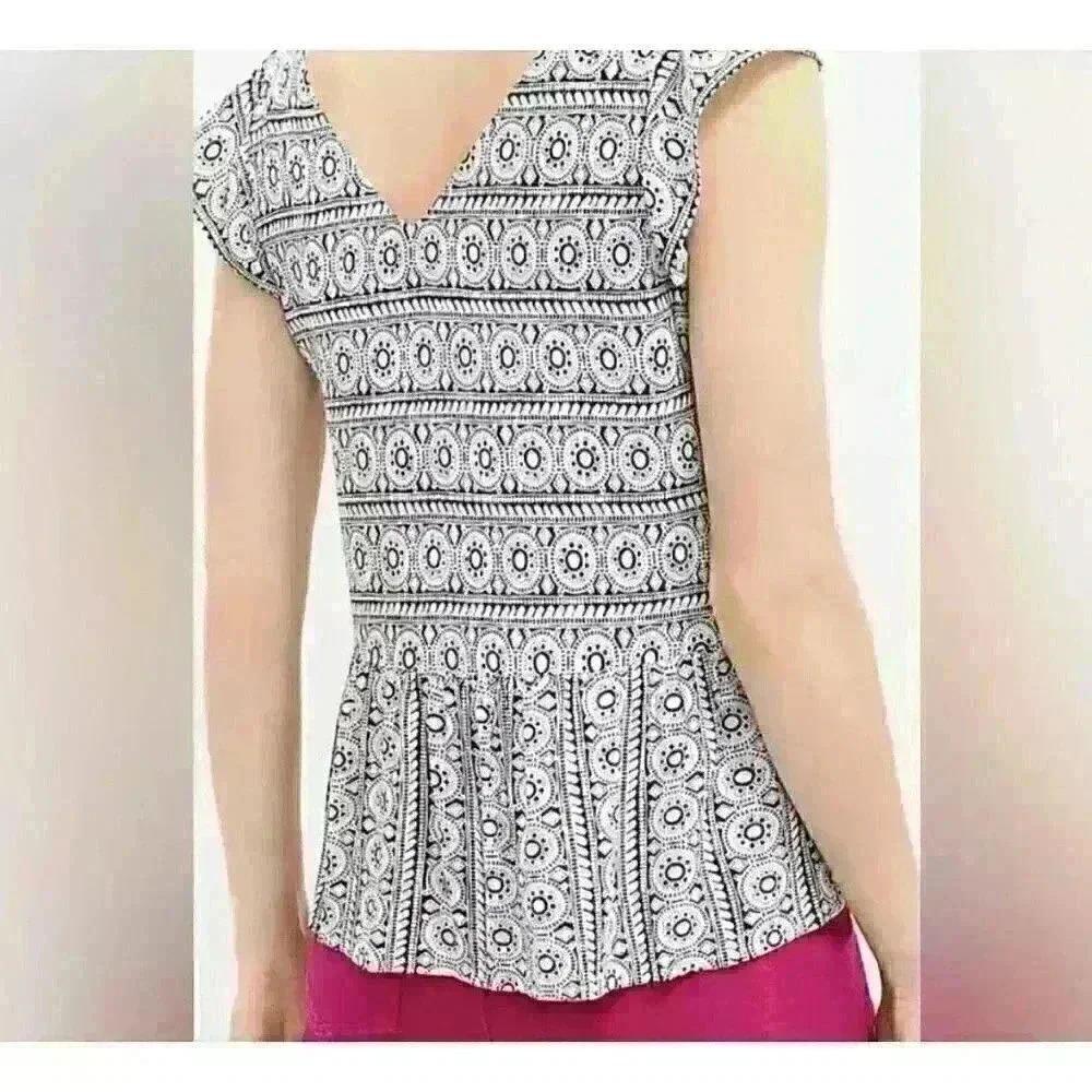 Ann Taylor LOFT Petite Small Flutter Peplum Top Cap Sleeves Size Nice! - Picture 3 of 9